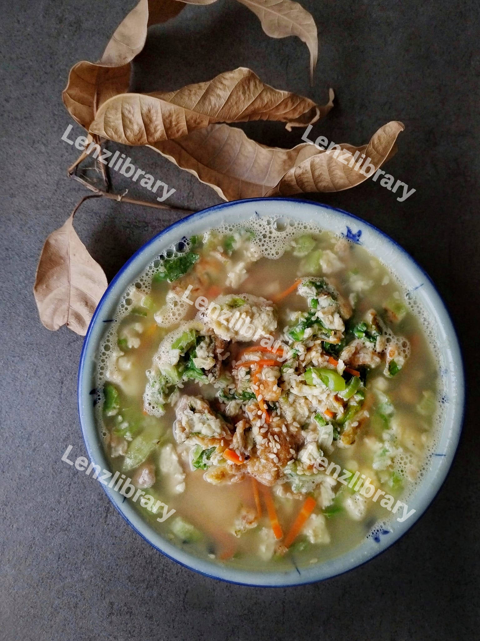 Koren soup in a bowl